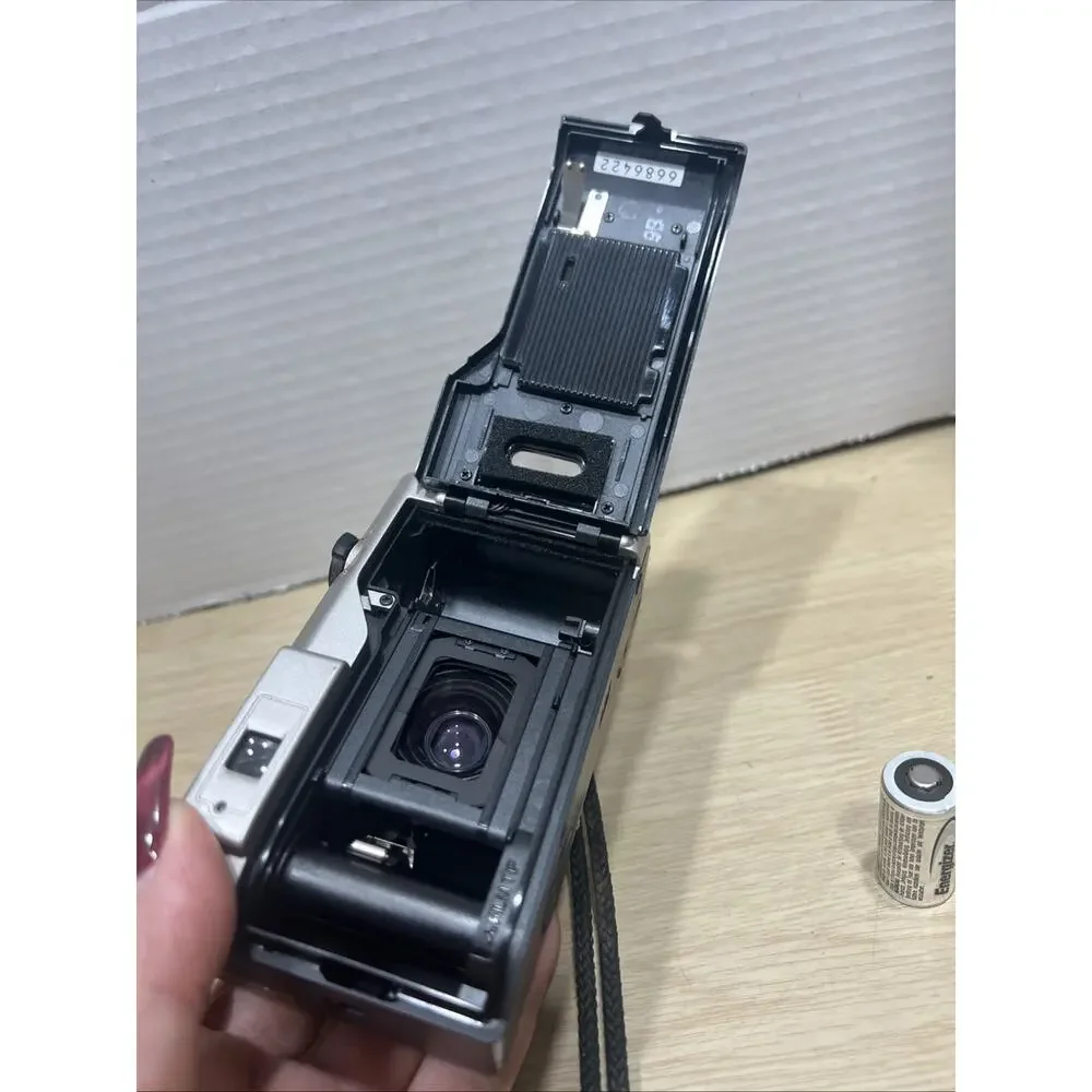 Konica Z-up 120 VP 35mm Point & Shoot Film Camera Flaws